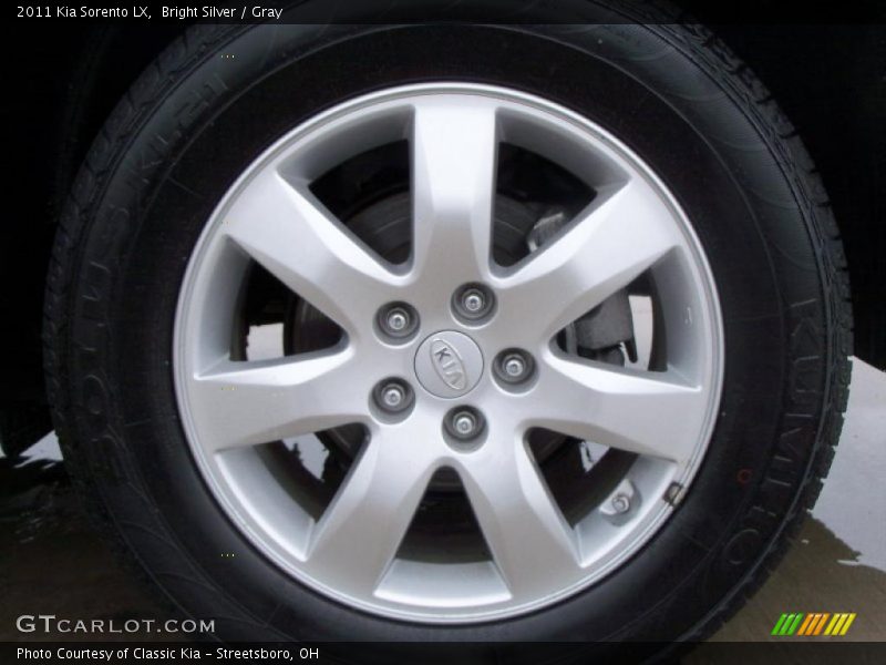 Bright Silver / Gray 2011 Kia Sorento LX