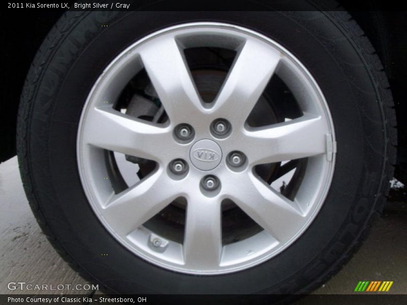 Bright Silver / Gray 2011 Kia Sorento LX