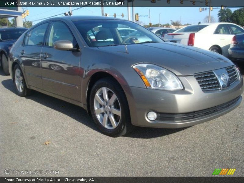 Champagne Mist Metallic / Cafe Latte 2004 Nissan Maxima 3.5 SL