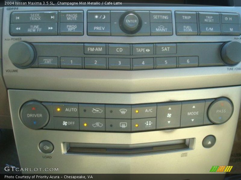 Champagne Mist Metallic / Cafe Latte 2004 Nissan Maxima 3.5 SL