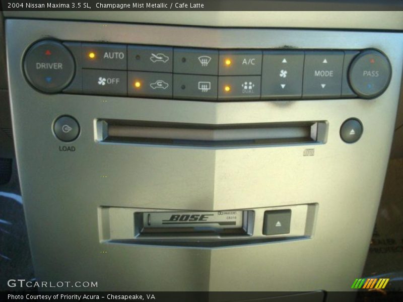 Champagne Mist Metallic / Cafe Latte 2004 Nissan Maxima 3.5 SL