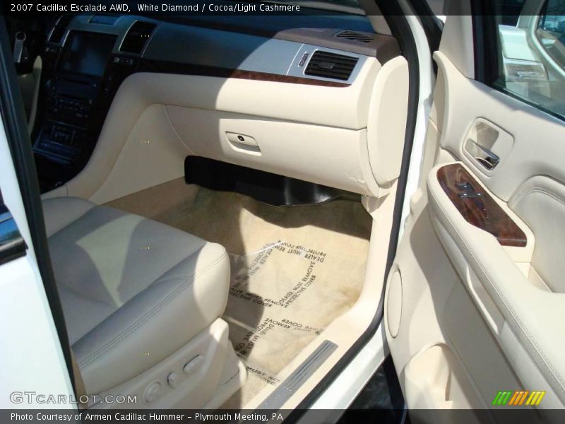 White Diamond / Cocoa/Light Cashmere 2007 Cadillac Escalade AWD