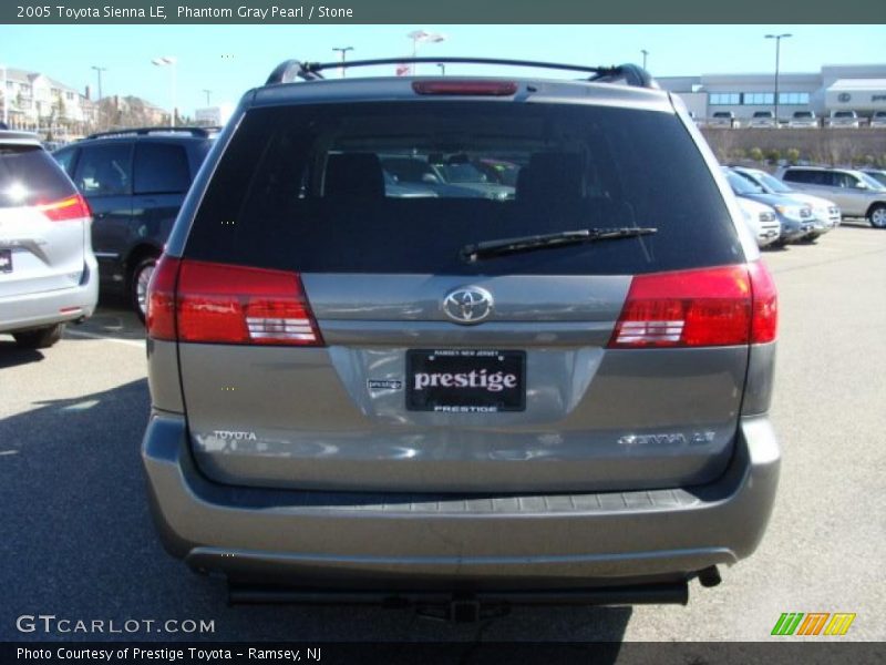 Phantom Gray Pearl / Stone 2005 Toyota Sienna LE