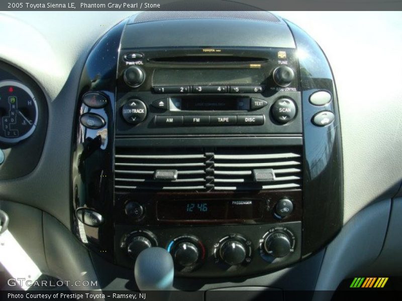 Phantom Gray Pearl / Stone 2005 Toyota Sienna LE