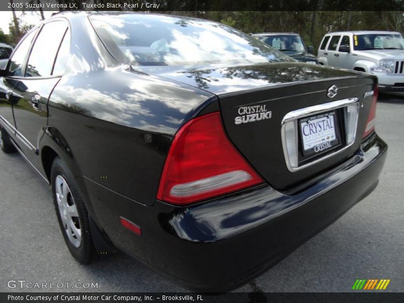 Tuxedo Black Pearl / Gray 2005 Suzuki Verona LX