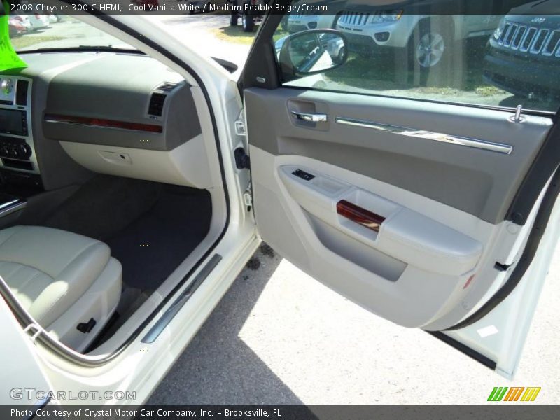 Cool Vanilla White / Medium Pebble Beige/Cream 2008 Chrysler 300 C HEMI