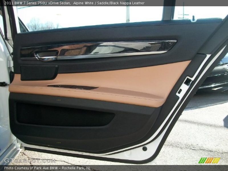 Door Panel of 2011 7 Series 750Li xDrive Sedan