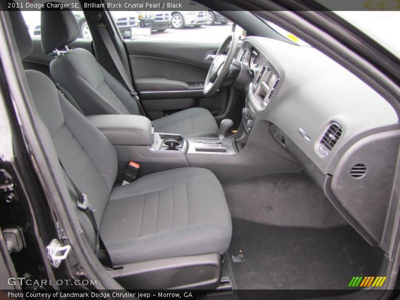 Brilliant Black Crystal Pearl / Black 2011 Dodge Charger SE