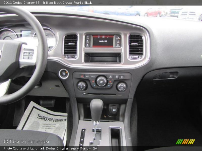 Brilliant Black Crystal Pearl / Black 2011 Dodge Charger SE