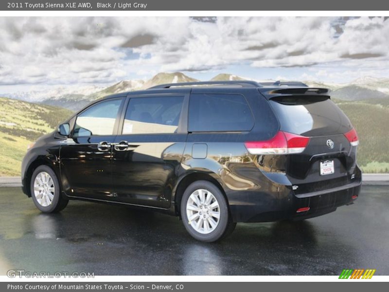 2011 Sienna XLE AWD Black