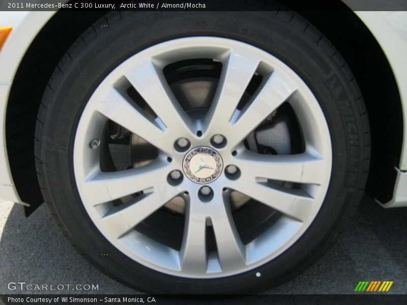 Arctic White / Almond/Mocha 2011 Mercedes-Benz C 300 Luxury