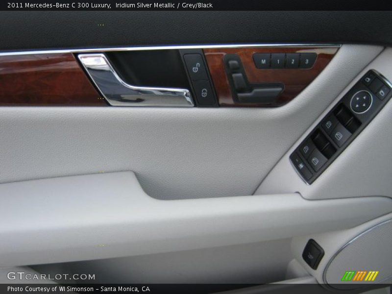 Iridium Silver Metallic / Grey/Black 2011 Mercedes-Benz C 300 Luxury