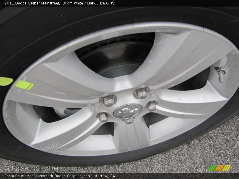 Bright White / Dark Slate Gray 2011 Dodge Caliber Mainstreet