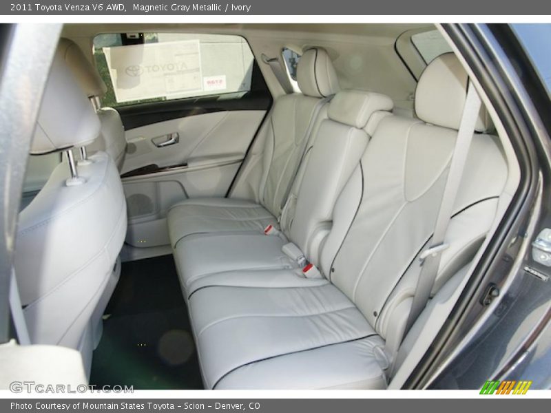 Magnetic Gray Metallic / Ivory 2011 Toyota Venza V6 AWD