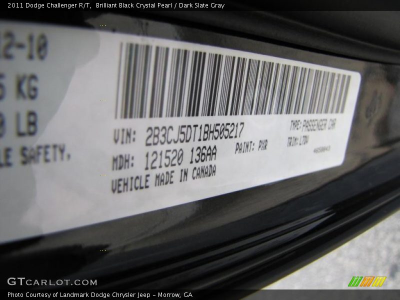 Brilliant Black Crystal Pearl / Dark Slate Gray 2011 Dodge Challenger R/T