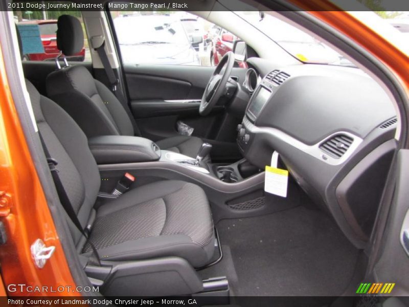  2011 Journey Mainstreet Black Interior