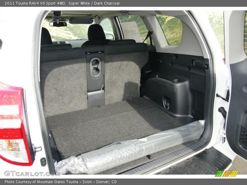  2011 RAV4 V6 Sport 4WD Trunk
