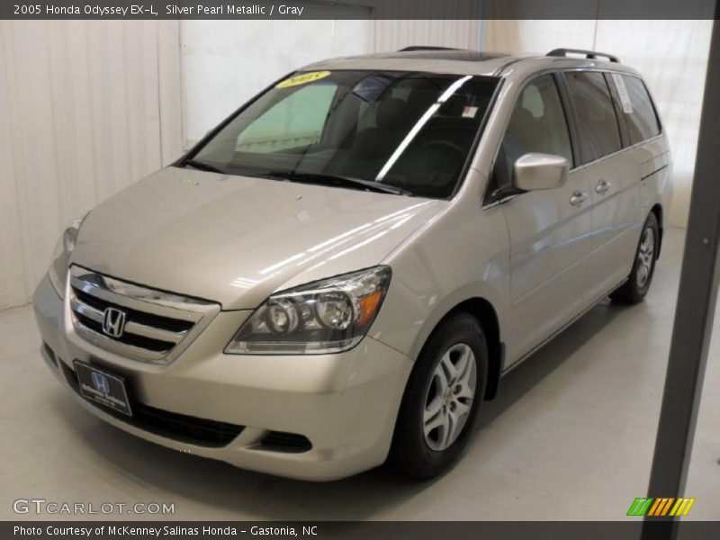 Silver Pearl Metallic / Gray 2005 Honda Odyssey EX-L