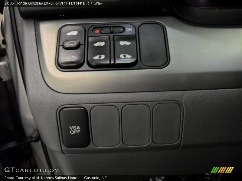 Silver Pearl Metallic / Gray 2005 Honda Odyssey EX-L