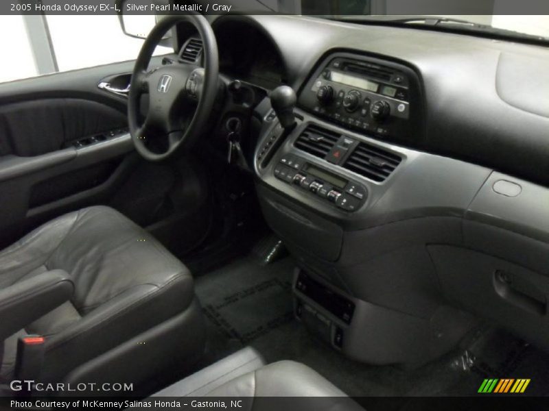 Silver Pearl Metallic / Gray 2005 Honda Odyssey EX-L
