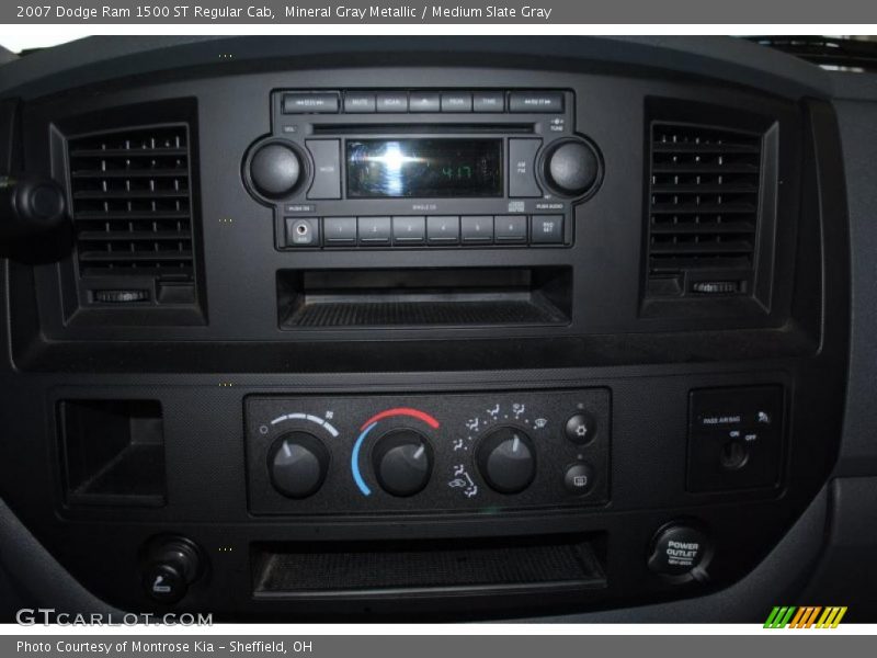 Mineral Gray Metallic / Medium Slate Gray 2007 Dodge Ram 1500 ST Regular Cab