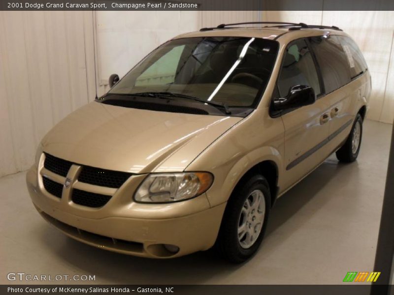Champagne Pearl / Sandstone 2001 Dodge Grand Caravan Sport