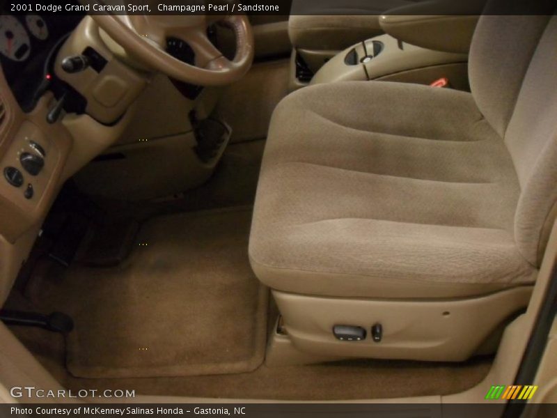 Champagne Pearl / Sandstone 2001 Dodge Grand Caravan Sport