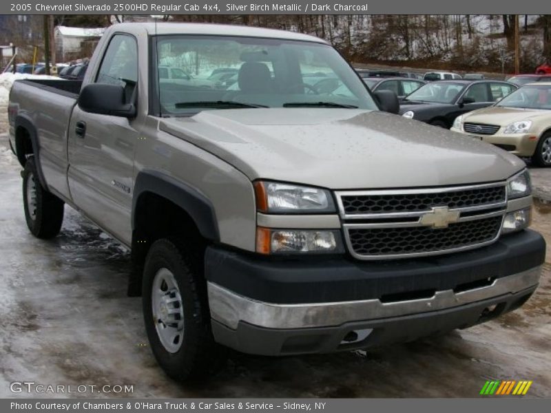 Silver Birch Metallic / Dark Charcoal 2005 Chevrolet Silverado 2500HD Regular Cab 4x4