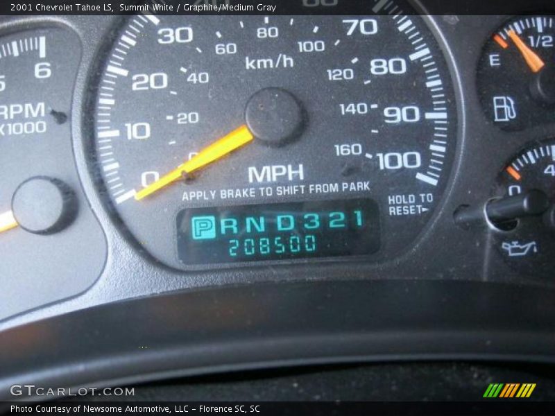 Summit White / Graphite/Medium Gray 2001 Chevrolet Tahoe LS