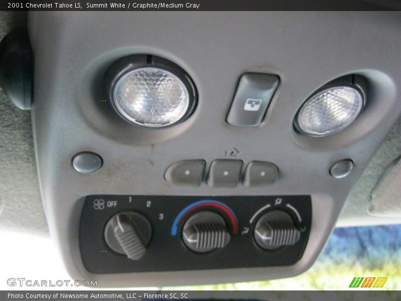 Summit White / Graphite/Medium Gray 2001 Chevrolet Tahoe LS