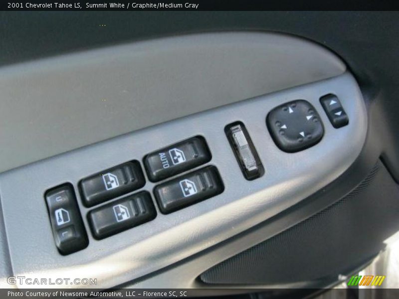 Summit White / Graphite/Medium Gray 2001 Chevrolet Tahoe LS