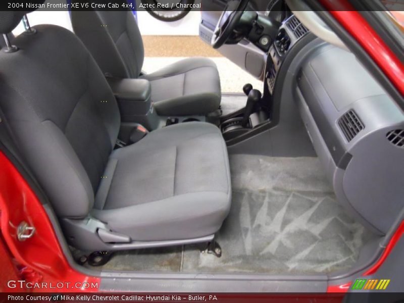 Aztec Red / Charcoal 2004 Nissan Frontier XE V6 Crew Cab 4x4