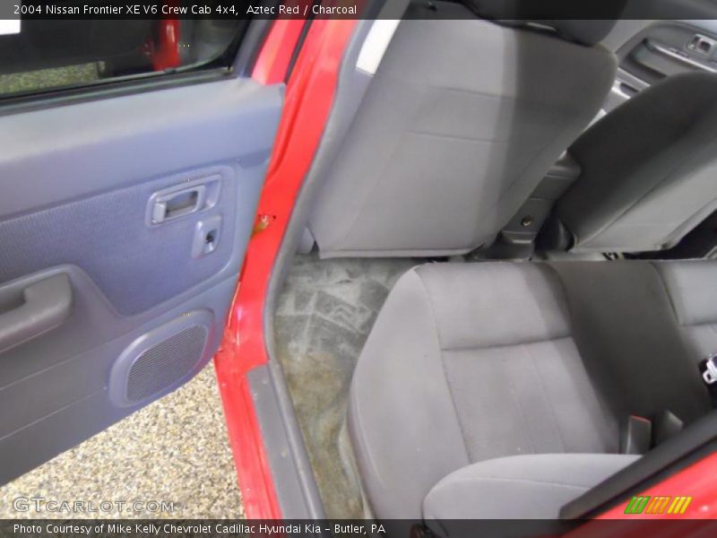 Aztec Red / Charcoal 2004 Nissan Frontier XE V6 Crew Cab 4x4