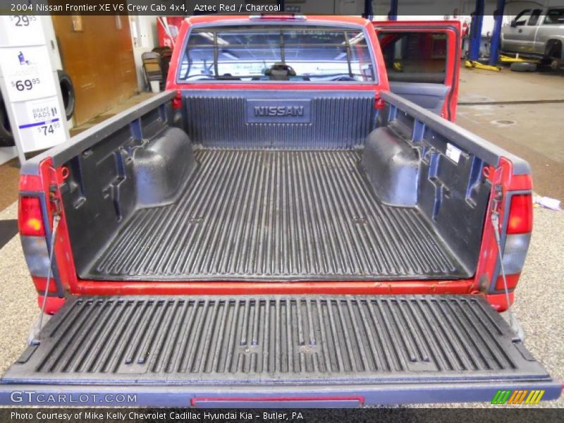 Aztec Red / Charcoal 2004 Nissan Frontier XE V6 Crew Cab 4x4
