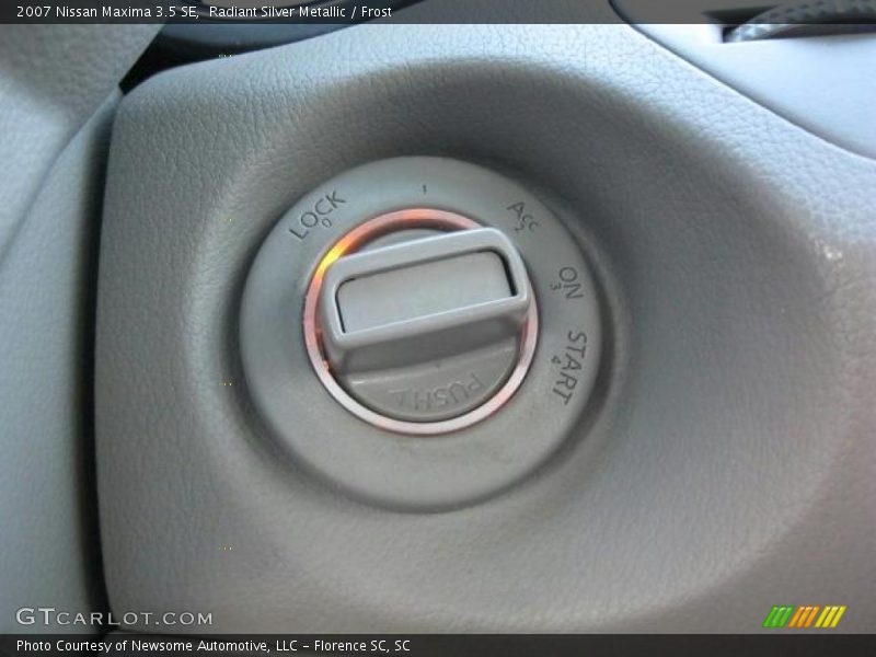 Radiant Silver Metallic / Frost 2007 Nissan Maxima 3.5 SE