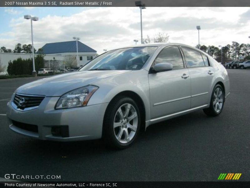 Radiant Silver Metallic / Frost 2007 Nissan Maxima 3.5 SE