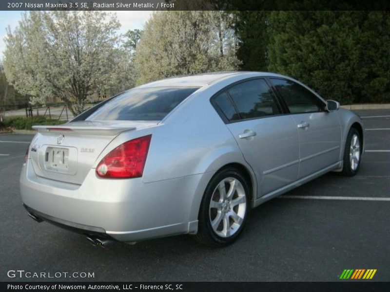 Radiant Silver Metallic / Frost 2007 Nissan Maxima 3.5 SE