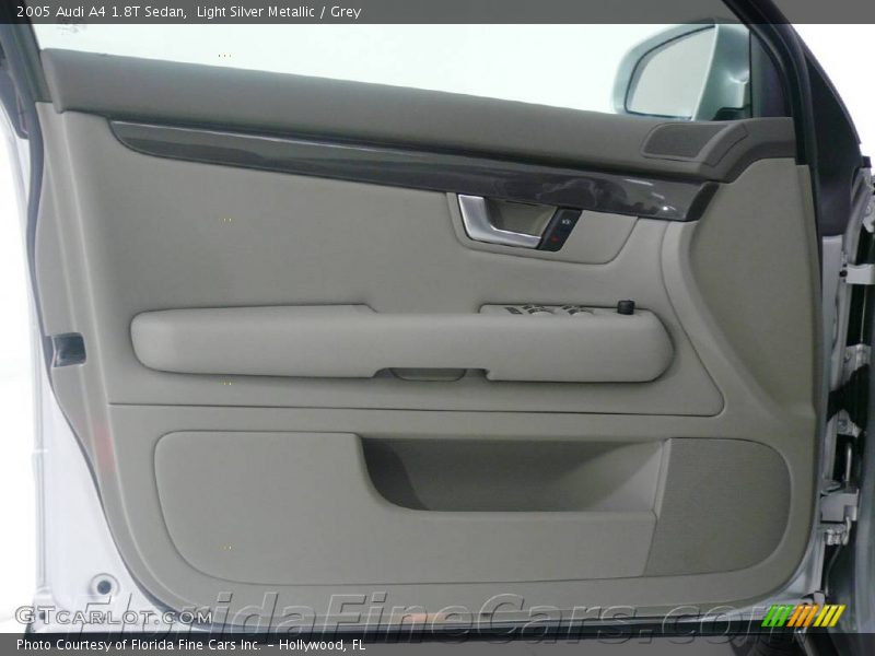 Light Silver Metallic / Grey 2005 Audi A4 1.8T Sedan