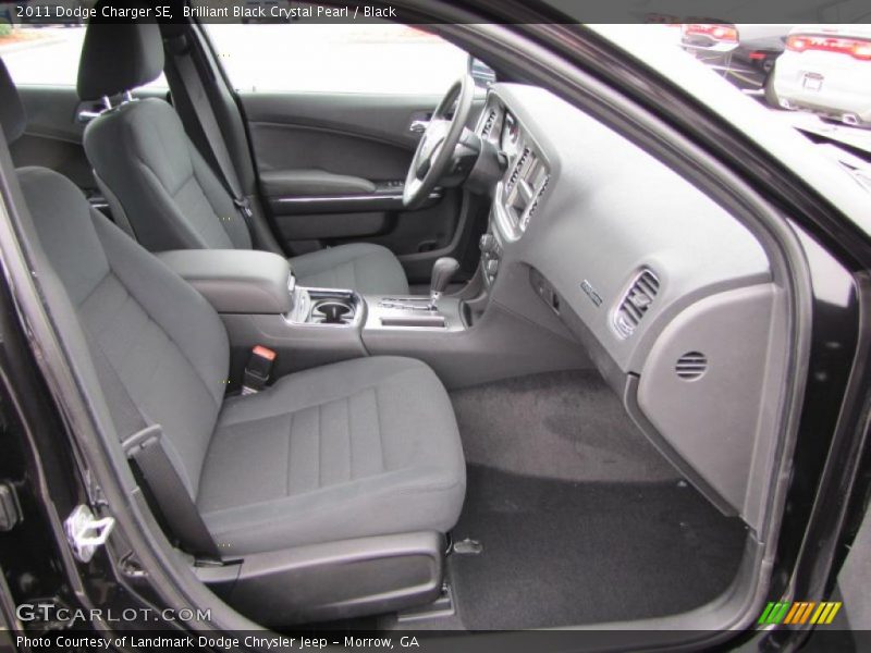 Brilliant Black Crystal Pearl / Black 2011 Dodge Charger SE