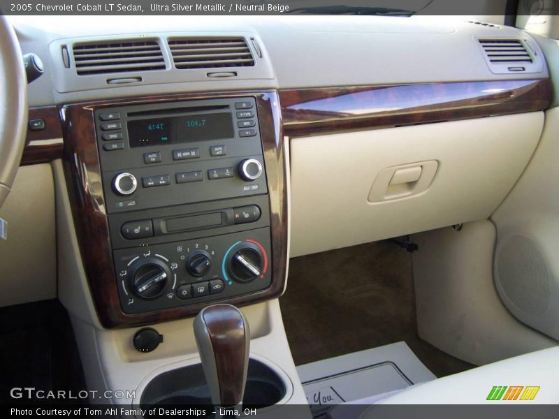 Ultra Silver Metallic / Neutral Beige 2005 Chevrolet Cobalt LT Sedan