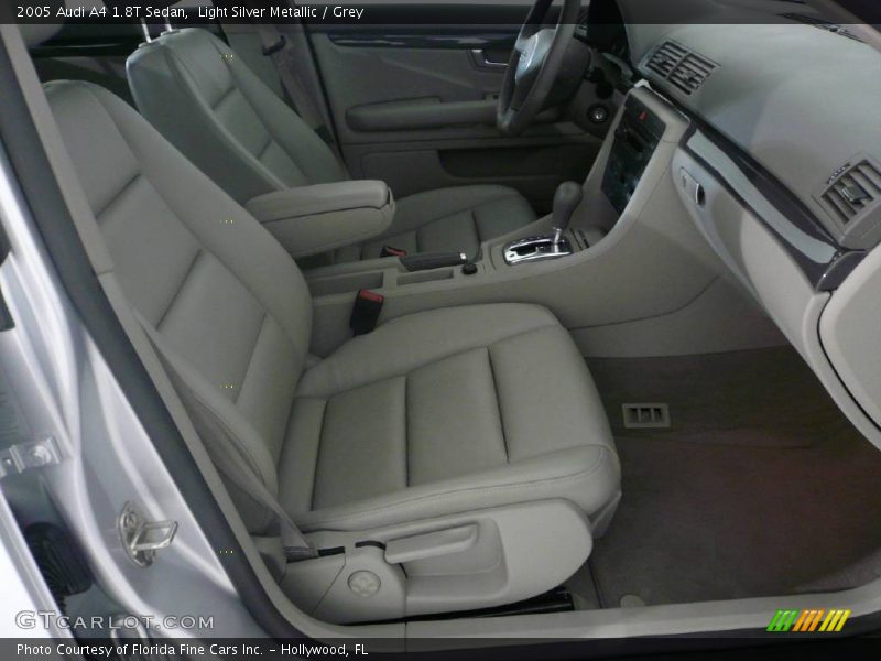 Light Silver Metallic / Grey 2005 Audi A4 1.8T Sedan