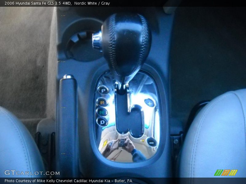 Nordic White / Gray 2006 Hyundai Santa Fe GLS 3.5 4WD