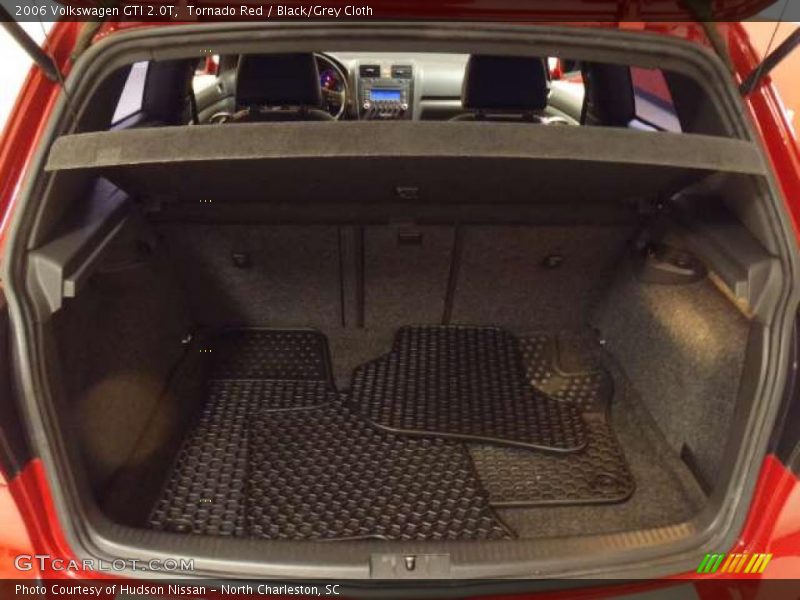 Tornado Red / Black/Grey Cloth 2006 Volkswagen GTI 2.0T