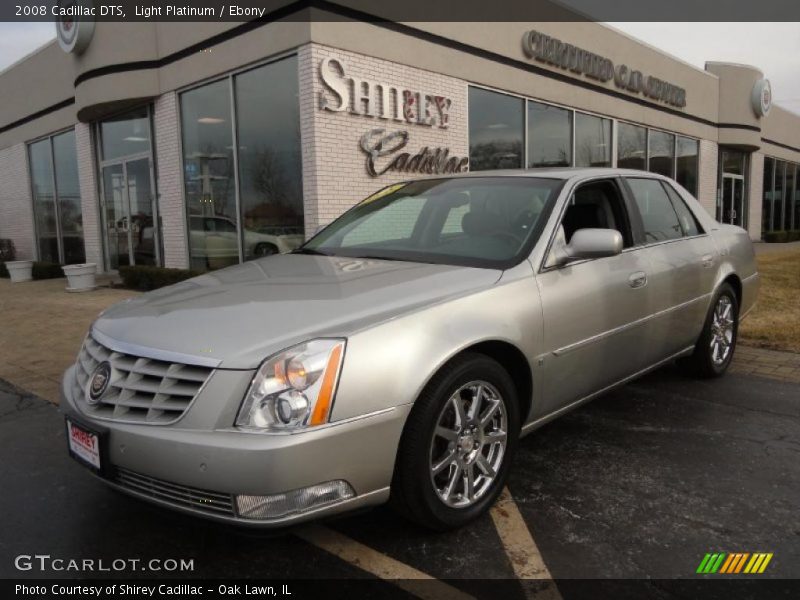 Light Platinum / Ebony 2008 Cadillac DTS