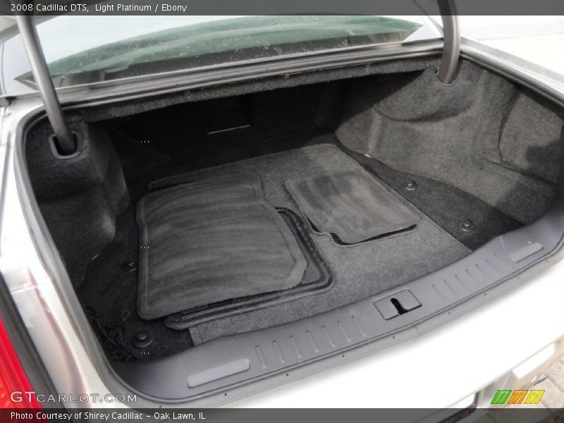 Light Platinum / Ebony 2008 Cadillac DTS