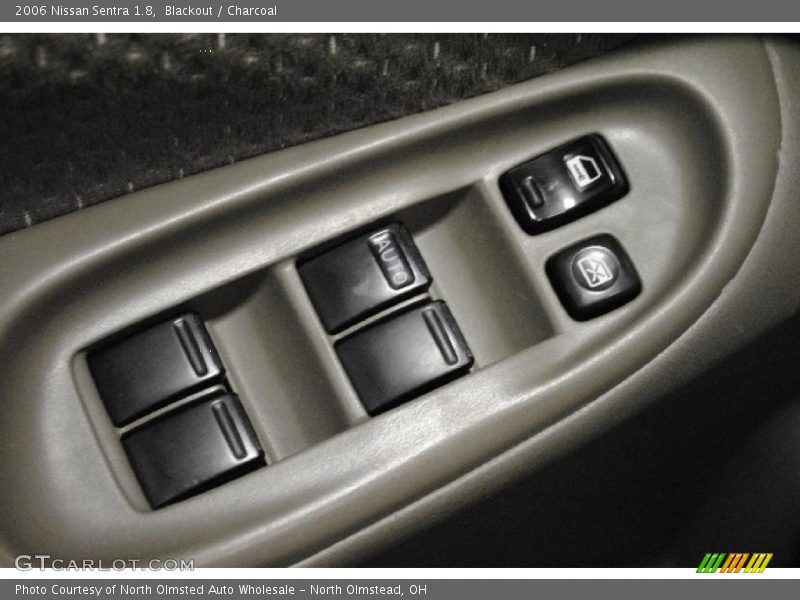 Blackout / Charcoal 2006 Nissan Sentra 1.8