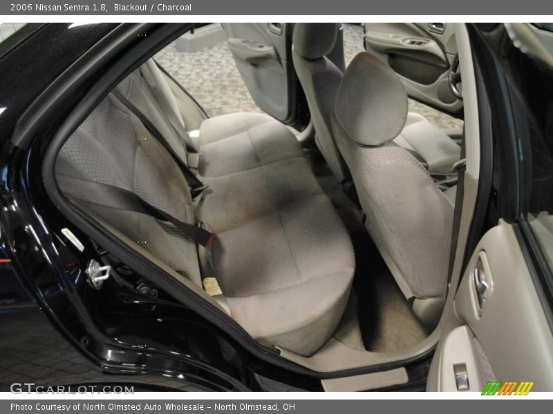 Blackout / Charcoal 2006 Nissan Sentra 1.8