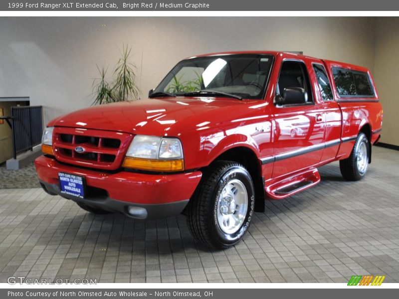 Front 3/4 View of 1999 Ranger XLT Extended Cab
