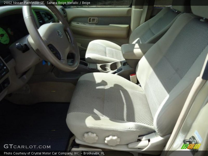 Sahara Beige Metallic / Beige 2002 Nissan Pathfinder SE