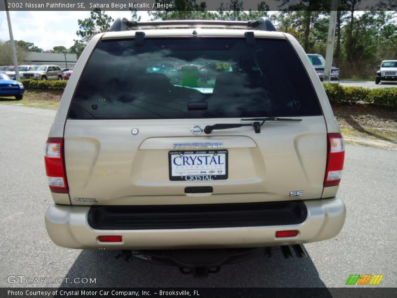 Sahara Beige Metallic / Beige 2002 Nissan Pathfinder SE